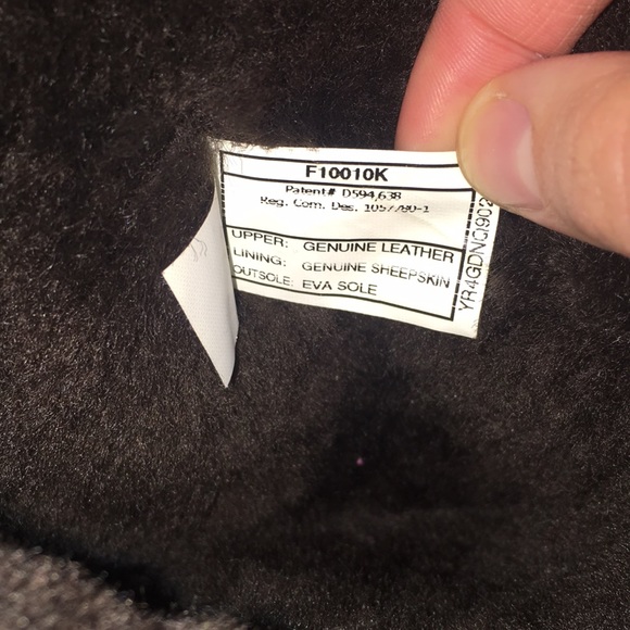 Tall dark brown ugg boots - Picture 4 of 8